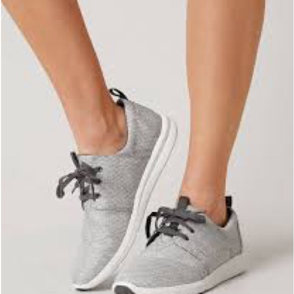 TOMS Women's Del Rey Low Top Sneakers